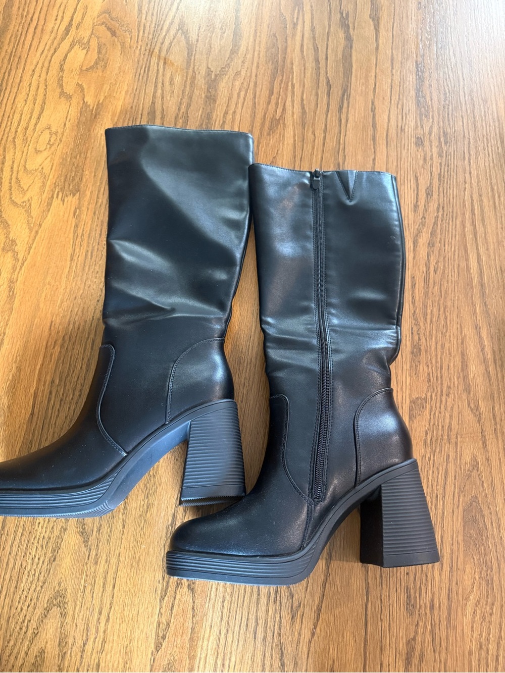 Classic Black Mid-Calf Block Heel Boots with Side Zip